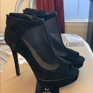 Jessica Simpson Black Mesh Heels size 8.5